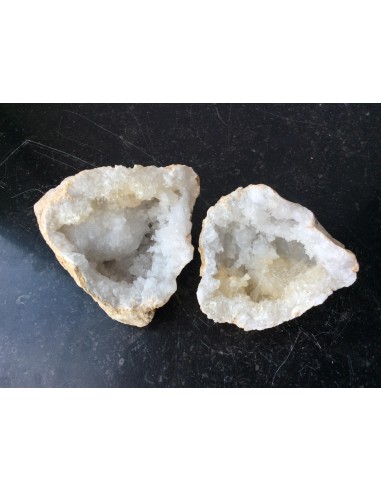 GEODE QUARTZ LAITEUX OUVERTE - GRANDE 322GR